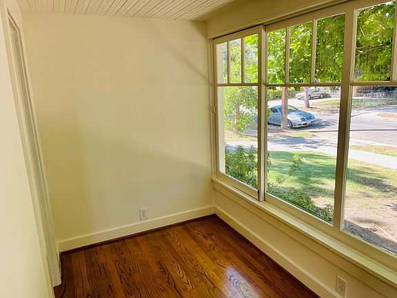 5th image of 916 Winona Ave
