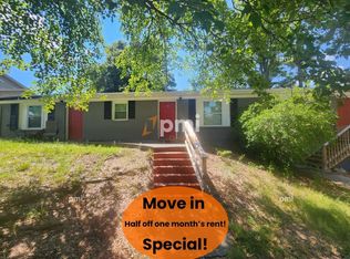 217 Greenbriar Dr APT 2B, Cedartown, GA 30125