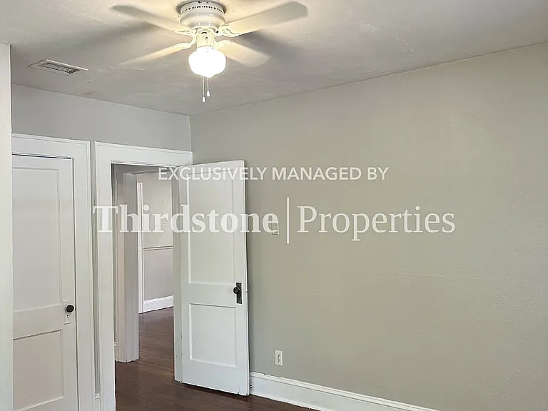 961 Dorchester St — Photo 14