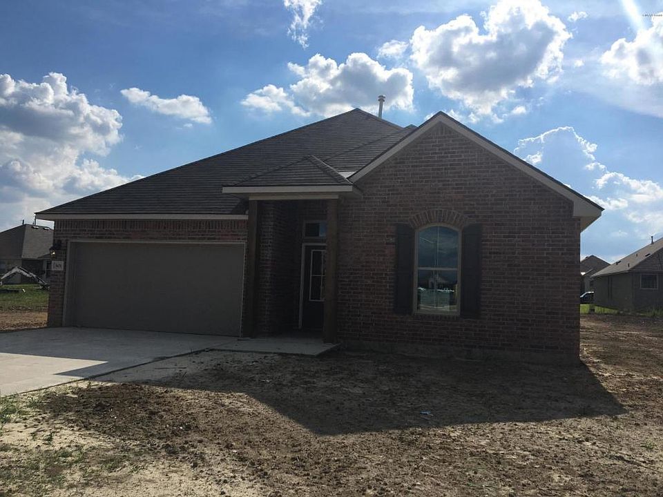 1st image of 801 Country Lakes Trl