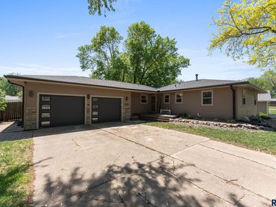5705 W 43rd St, Sioux Falls, SD, 57106