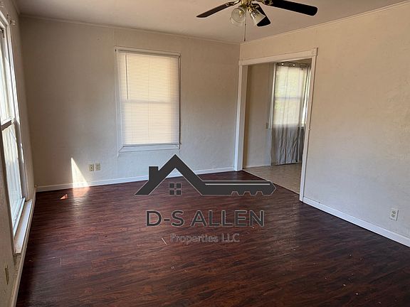 3rd image of 1816 California Ave
