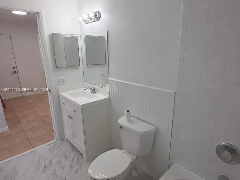 15761 SW 137th Ave #202 — Photo 20