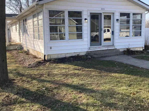225 3rd St, Kirkersville, OH 43033