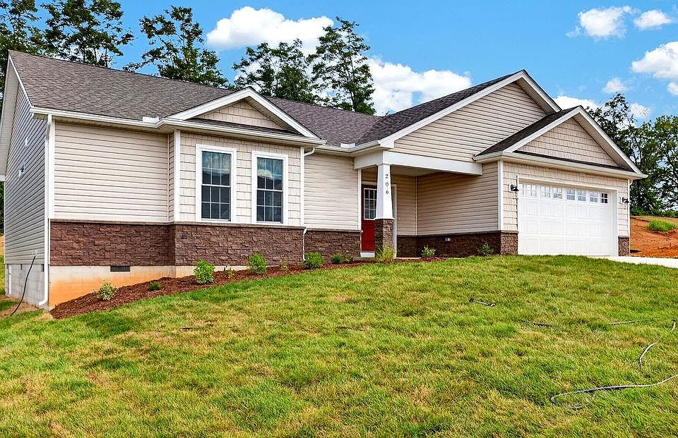 1st image of 206 Langley Dr