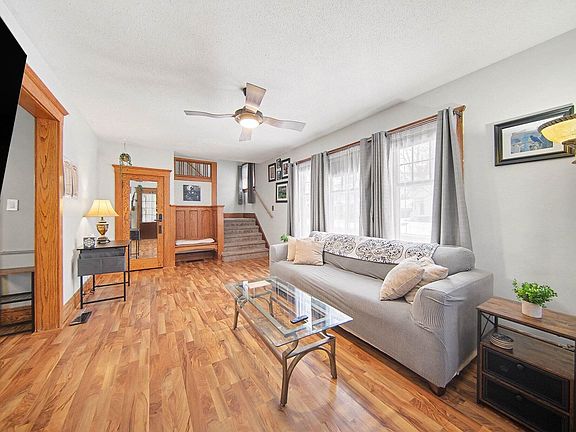 5th image of 617 Union St