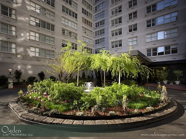 155 W 68th St APT 2006, New York, NY 10023