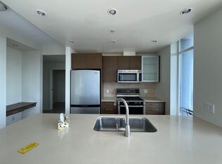7373 Westminster Hwy #1706, Richmond, BC V6X 0B5