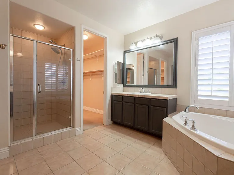 10387 Sweet Laurel St — Photo 31