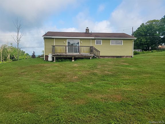 2nd image of 1048 Old Liberty Road