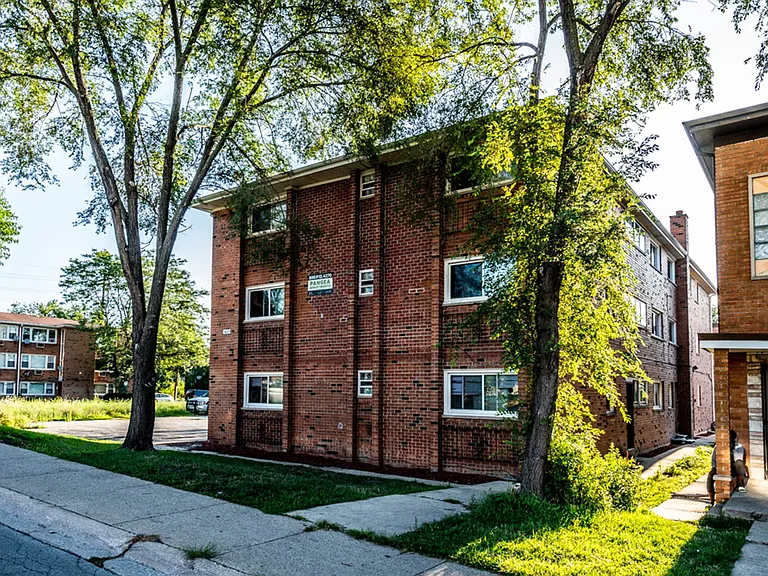 14031 S School — Photo 11