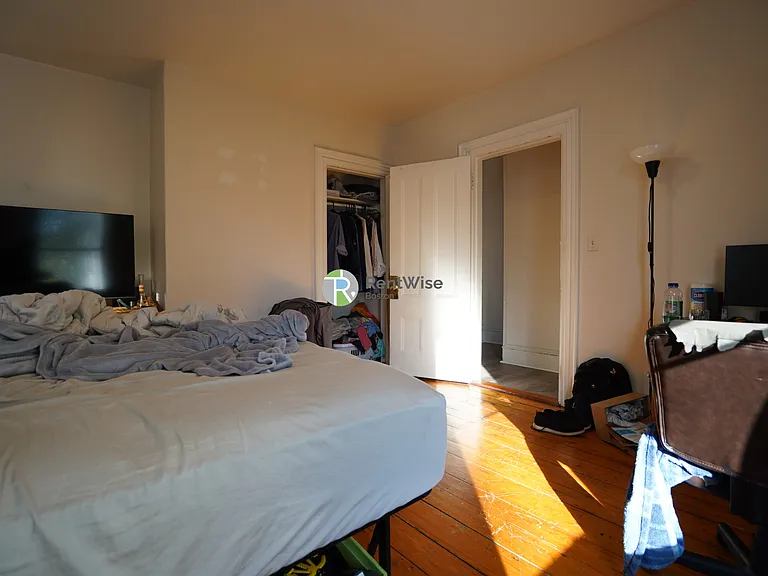 25 Pratt St #2 — Photo 6