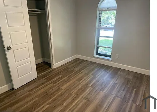 108 Cooper St — Photo 11