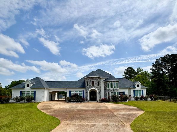 437 County Road 561
