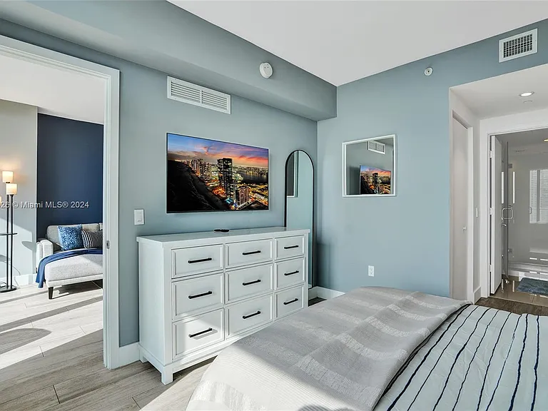 121 NE 34th St #2906 — Photo 23