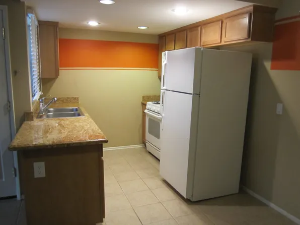1144 W Blaine St APT 101, Riverside, CA 92507