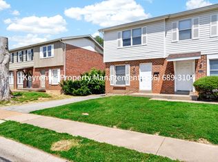 920 Parkcrest Dr #920, Saint Charles, MO 63301