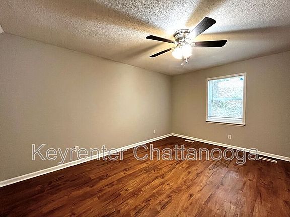 5th image of 228 Cliftview Dr Unit B