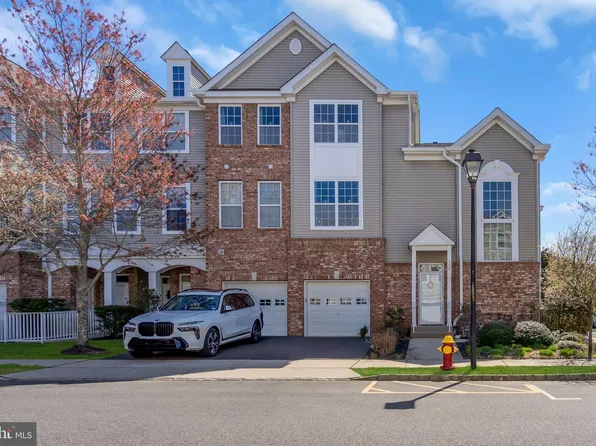 126 Melanie Way, Manahawkin, NJ 08050