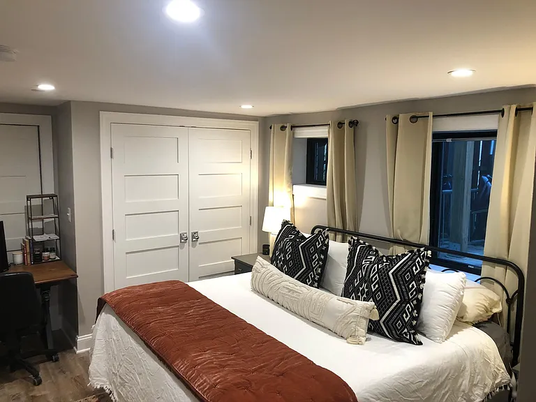 1322 G St NE #B — Photo 10