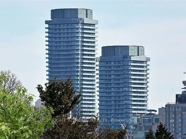 65 Saint Mary St Unit 3004, Toronto, ON M5S 0A6