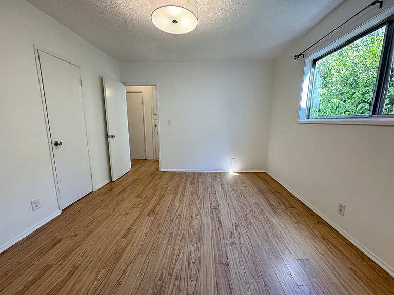 808 N Hayworth Ave #3 — Photo 8
