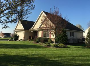 828 Shore Landing Dr, Lebanon, PA 17046