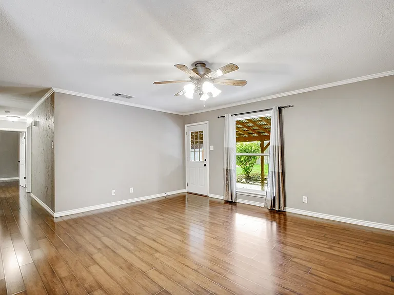 3429 Harvest Dr — Photo 3