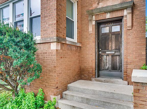 4th image of 4746 W Montana St