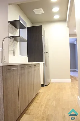 Rented by EXR | media 4