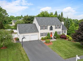 11 Boundary Stone Rd, Sutton, MA 01590