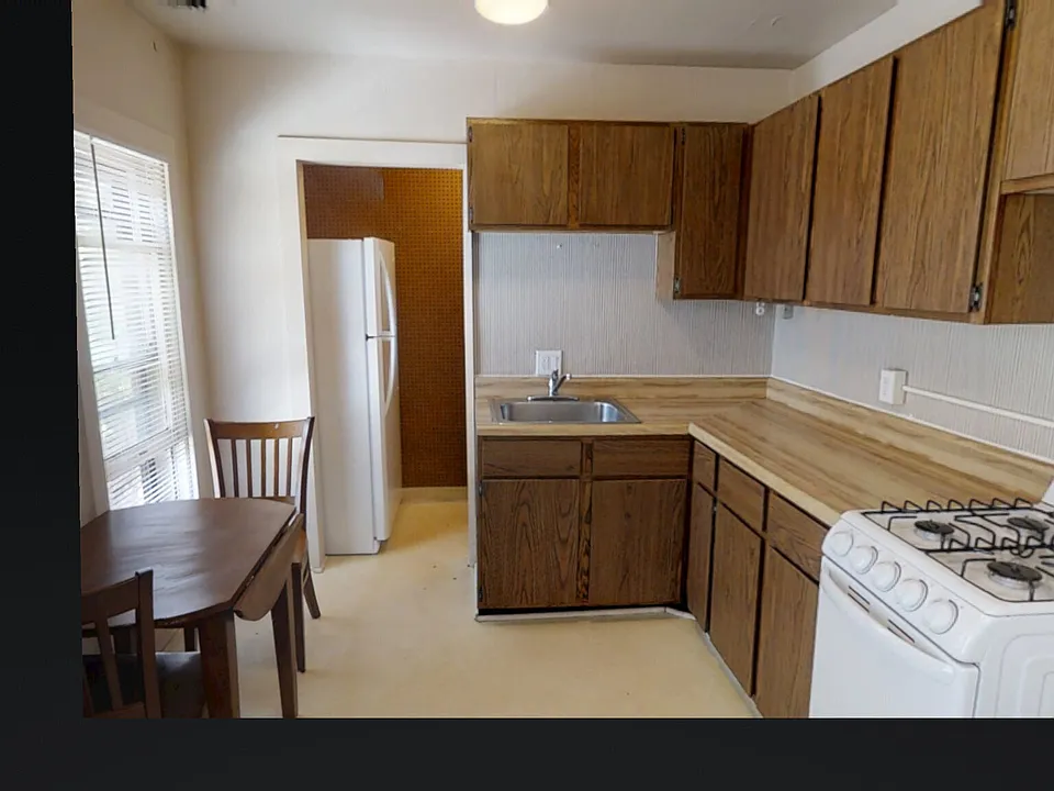 903 Mary St #903-3