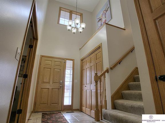 3rd image of 16605 Josephine St