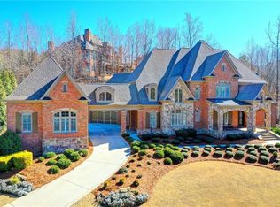 5604 Brendlynn Dr, Suwanee, GA 30024