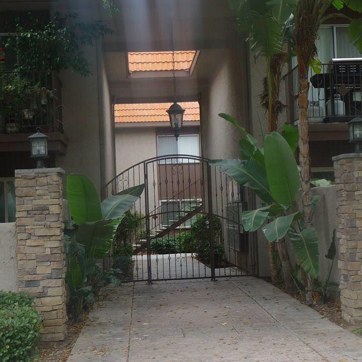 Gated front entry way