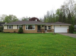 1004 Ruie Rd, North Tonawanda, NY 14120