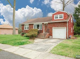 825 Manhattan Ave, Washington Township, NJ 07676