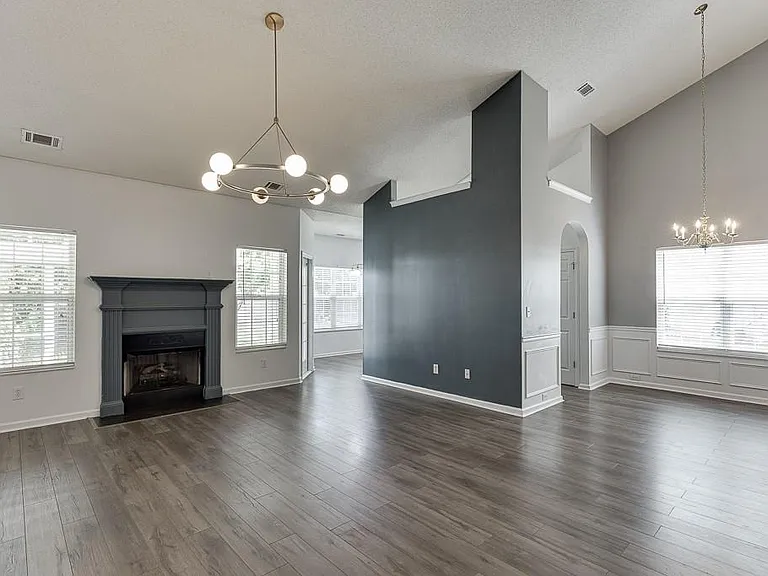 2464 Laurelfield Dr — Photo 12
