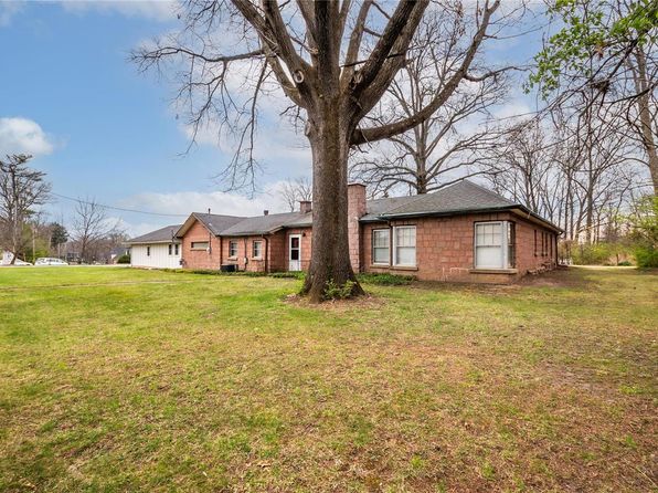 12810 Big Bend Rd, Saint Louis, MO 63122
