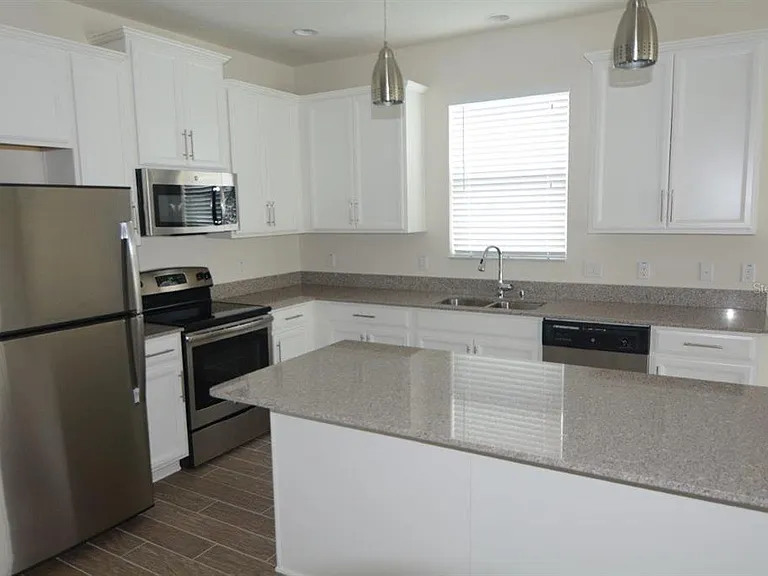 8104 Pleasant Pine Cir — Photo 5