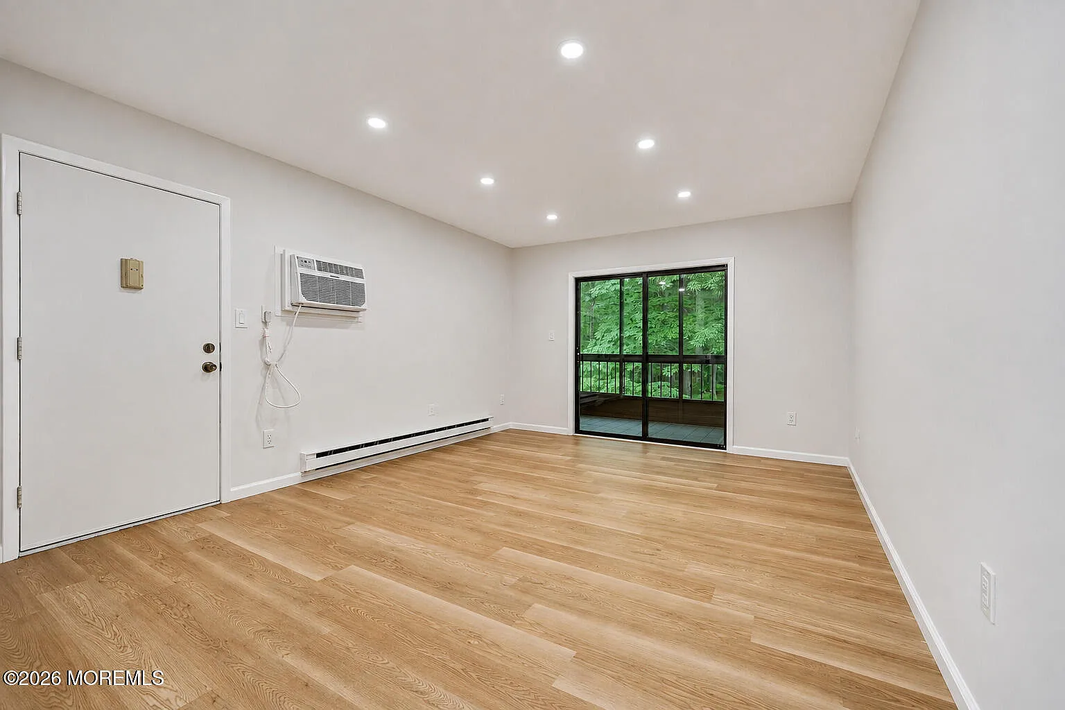 2 bed, $2,300 — Photo 4