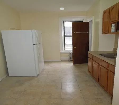 2nd image of 378 Montgomery St APT 5