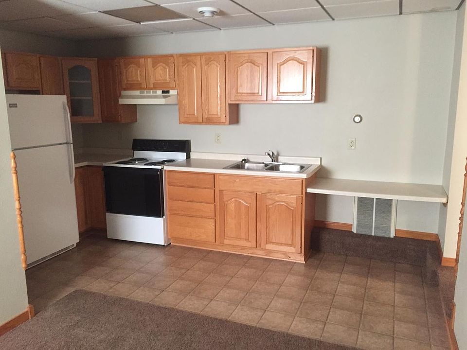 2nd image of 104 E 1st St #1