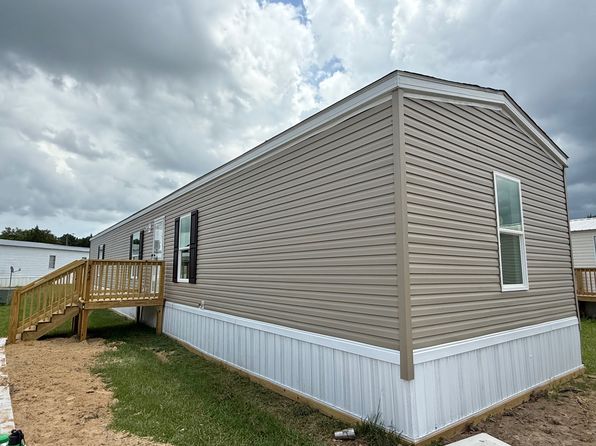 542 Canterbury Ct