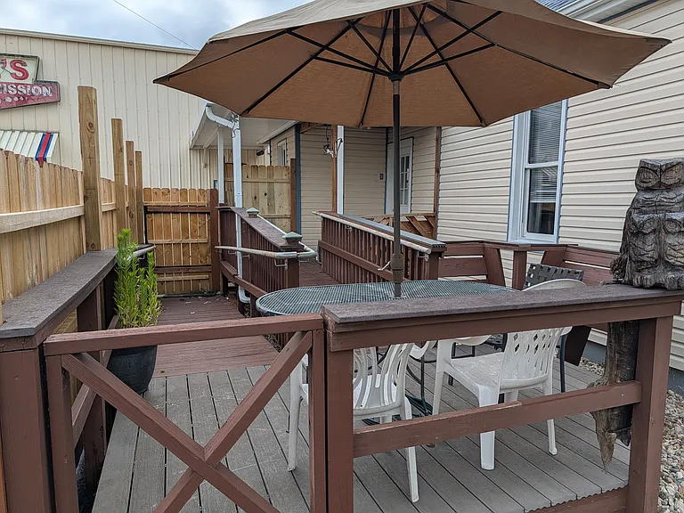 210A E Linden St #A — Photo 10