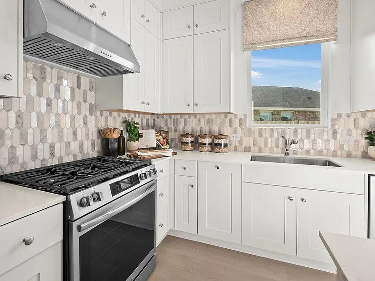 3004 Avalos Dr — Photo 14