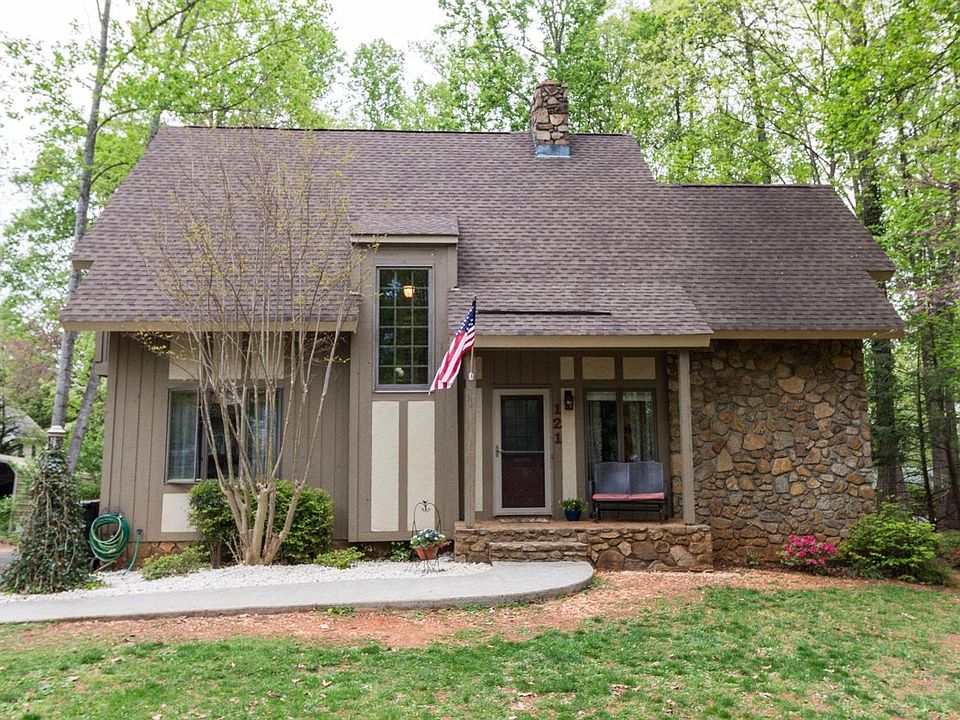 1st image of 121 Shady Oak Ln