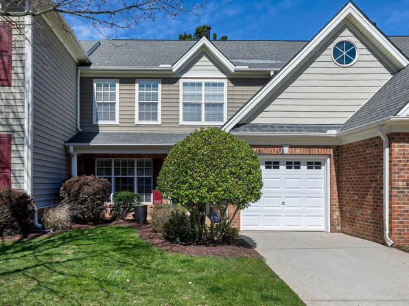 11228 Presidio Dr, Raleigh, NC 27617