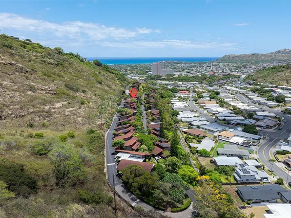 1487 Hiikala Pl APT 35, Honolulu, HI 96816