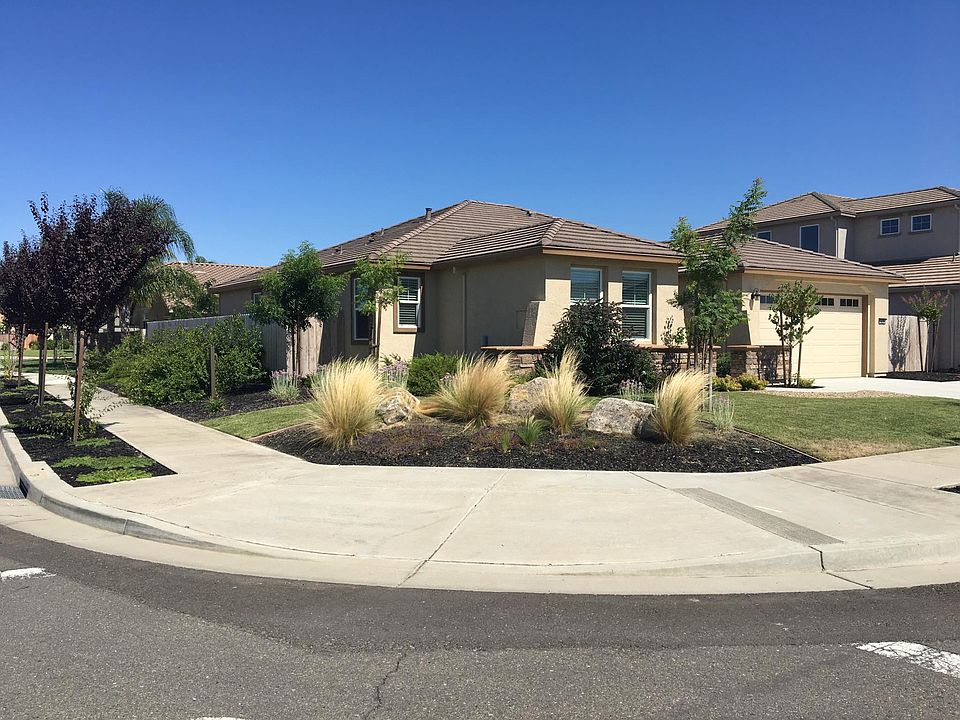 1st image of 1020 Barcelona Dr